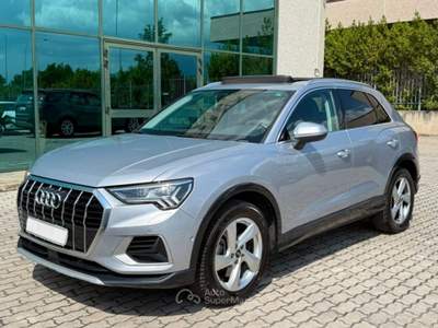 Audi Q3 40 TDI quattro Stronic TETTO APRIBILE Advanced Grigio usata San Salvatore Telesino
