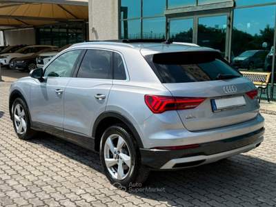 Audi Q3 40 TDI quattro Stronic TETTO APRIBILE Advanced Grigio usata San Salvatore Telesino