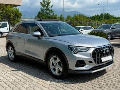 Audi Q3 40 TDI quattro Stronic TETTO APRIBILE Advanced Grigio usata San Salvatore Telesino