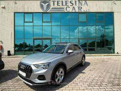 Audi Q3 40 TDI quattro Stronic TETTO APRIBILE Advanced Grigio usata San Salvatore Telesino