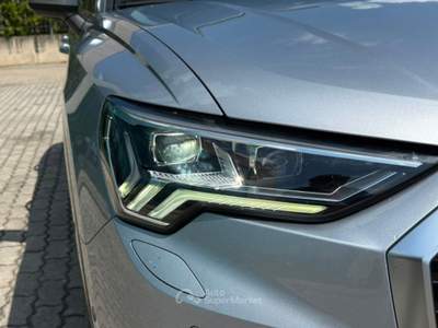 Audi Q3 40 TDI quattro Stronic TETTO APRIBILE Advanced Grigio usata San Salvatore Telesino