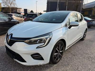 Renault Clio Full Hybrid E-Tech 140 CV 5 porte R.S. Line Bianco usata CALCINATO