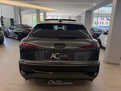 Audi Q3 TFSI 195 kW S tronic quattro S Line edition Grigio usata Savona
