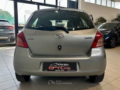 Toyota Yaris 1.0 5p. Sol *NEOPATENTATI* Grigio usata Cassina de' Pecchi