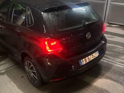 Volkswagen Polo POLO 1.4 TDI 75CV BLUEMOTION  Nero usata Genova