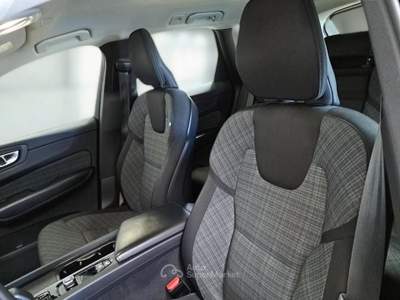 Volvo XC60 VOLVO XC60 B4 D AWD AUTOMATICO ESSENTIAL SUV usata Casei Gerola