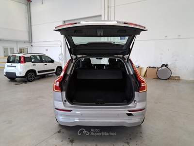 Volvo XC60 VOLVO XC60 B4 D AWD AUTOMATICO ESSENTIAL SUV usata Casei Gerola