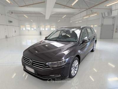 Volkswagen Passat VOLKSWAGEN PASSAT VARIANT 2.0 TDI SCR EVO 90KW BUSINESS DSG STATION WAGON usata Casei Gerola