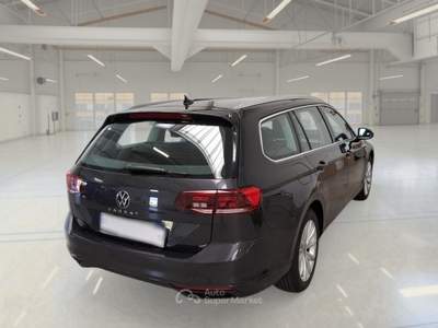 Volkswagen Passat VOLKSWAGEN PASSAT VARIANT 2.0 TDI SCR EVO 90KW BUSINESS DSG STATION WAGON usata Casei Gerola