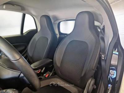 Smart ForTwo SMART FORTWO EQ 41KW PASSION COUPE usata Pozzuoli