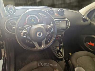 Smart ForTwo SMART FORTWO EQ 41KW PASSION COUPE usata Pozzuoli