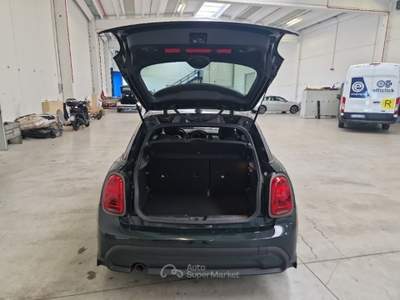 MINI Cooper MINI COOPER RESOLUTE EDITION AUTO 5 PORTE BERLINA usata Casei Gerola