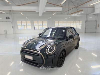 MINI Cooper MINI COOPER RESOLUTE EDITION AUTO 5 PORTE BERLINA usata Casei Gerola