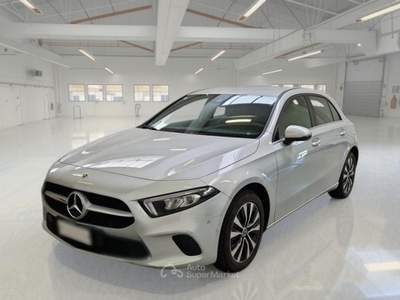 Mercedes-Benz Classe A MERCEDES-BENZ CLASSE A A 250 E PLUG-IN HYBRID AUTO BUSINESS EXTRA 5 PORTE BERLINA usata Casei Gerola