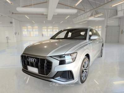 Audi Q8 AUDI Q8 50 TDI MHEV 210KW QUATTRO TIPTRONIC SPORT SUV usata Pozzuoli