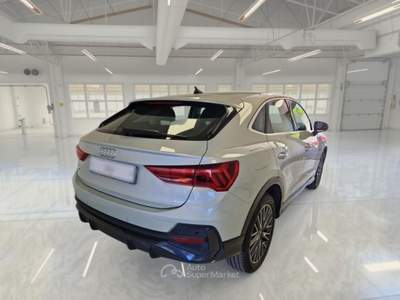 Audi Q3 AUDI Q3 SPORTBACK 45 TFSI E S TRONIC BUSINESS PLUS SUV usata Pozzuoli