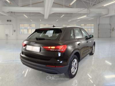 Audi Q3 AUDI Q3 45 TFSI E S TRONIC BUSINESS SUV usata Pozzuoli
