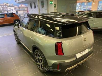 MINI Countryman D Favoured Countryman Grigio usata Nola