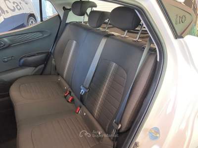 Hyundai i10 1.0 MPI Connectline Bianco usata Nola