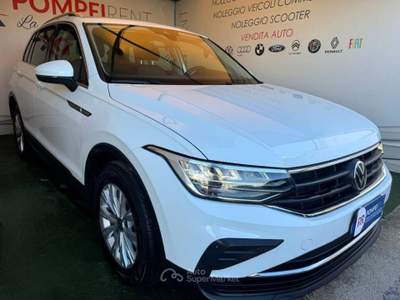 Volkswagen Tiguan 2.0 tdi Life 150cv dsg Bianco usata Pompei