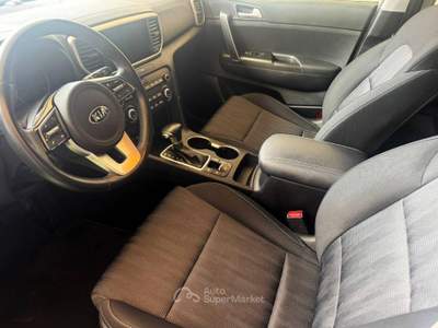Kia Sportage 1.6 crdi mhev Business Class 2wd 136cv dct Argento usata Pompei