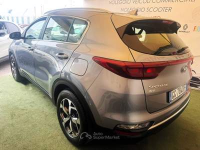Kia Sportage 1.6 crdi mhev Business Class 2wd 136cv dct Argento usata Pompei