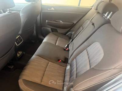 Kia Sportage 1.6 crdi mhev Business Class 2wd 136cv dct Argento usata Pompei