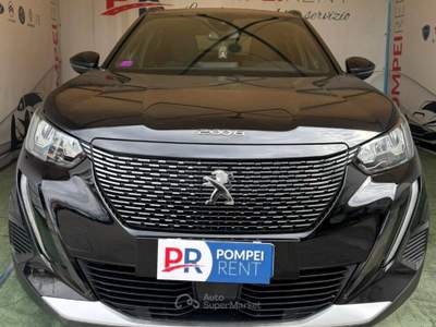Peugeot 2008 1.2 puretech Active s&s 100cv Nero usata Pompei