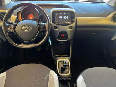 Toyota Aygo 1.0 x-wave tss 5p m-mt Bianco usata Pompei