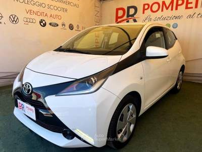 Toyota Aygo 1.0 x-wave tss 5p m-mt Bianco usata Pompei