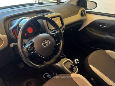 Toyota Aygo 1.0 x-wave tss 5p m-mt Bianco usata Pompei