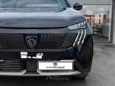 Peugeot 3008 1.2 hybrid GT 145cv AUTOM TELECAM 360 Nero usata Latina