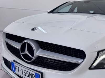 Mercedes-Benz CLA 200d Shooting BRAKE 4 MATIC Bianco usata Pollenza