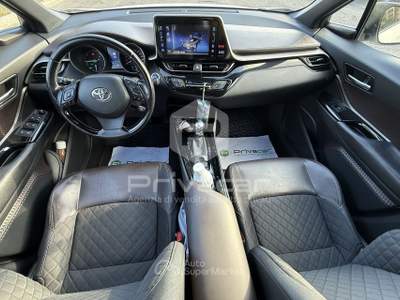Toyota C-HR TOYOTA C-HR 1.8 Hybrid E-CVT Lounge Bianco usata Roma
