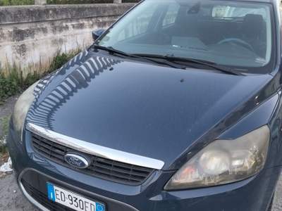 Ford Focus Unico proprietario, non fumatore, segni di usura usata Manoppello scalo