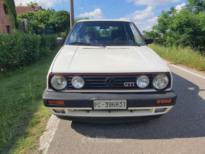 Volkswagen Golf Conservata unico proprietario Bianco usata CASALPUSTERLENGO