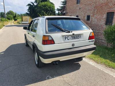 Volkswagen Golf Conservata unico proprietario Bianco usata CASALPUSTERLENGO