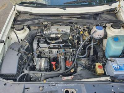 Volkswagen Golf Conservata unico proprietario Bianco usata CASALPUSTERLENGO