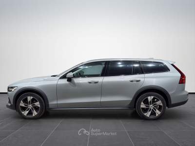 Volvo V60  cross country 2.0 b4 core awd auto Grigio usata Firenze