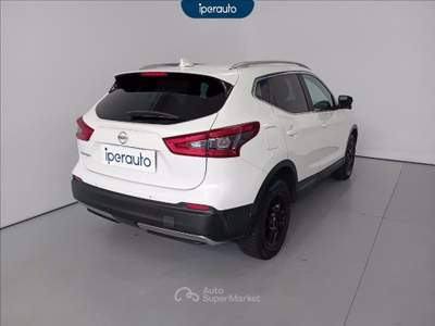 Nissan Qashqai 1.5 dci tekna 110cv Bianco usata Cava Manara