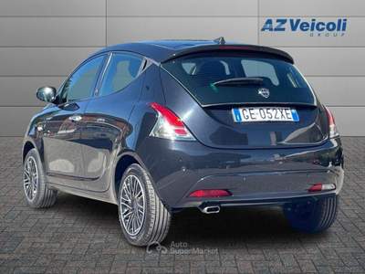 Lancia Ypsilon 1.0 FireFly Hybrid Silver Nero usata Bergamo