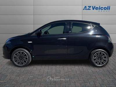 Lancia Ypsilon 1.0 FireFly Hybrid Silver Nero usata Bergamo