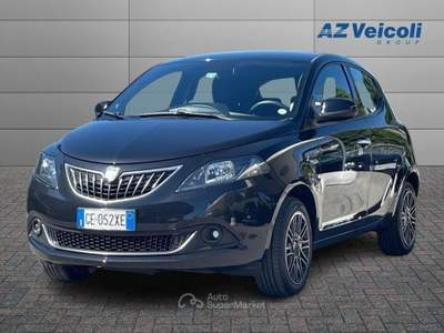 Lancia Ypsilon 1.0 FireFly Hybrid Silver Nero usata Bergamo