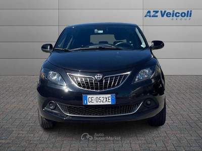 Lancia Ypsilon 1.0 FireFly Hybrid Silver Nero usata Bergamo