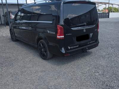 Mercedes-Benz Classe V V 300 d Automatic 4Matic Premium Ext usata Crocetta del Montello