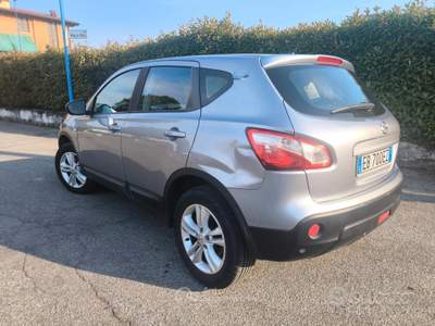 Nissan Qashqai 2,0 DCI 4X4- TEKNA- usata Brescia