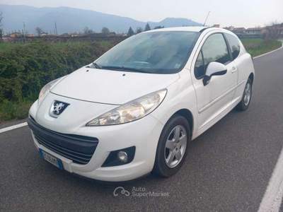 Peugeot 207 1,4 BENZINA- OK NEOPATENTATI usata Brescia