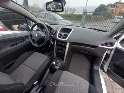 Peugeot 207 1,4 BENZINA- OK NEOPATENTATI usata Brescia