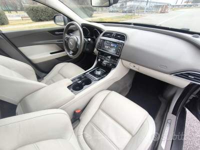 Jaguar XE 2,0 180CV- AUTOMATICA-EURO 6- MOTORE NUO usata Brescia