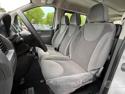 Citroen Jumpy 2.0HDI 9 posti gancio traino usata Pozzonovo